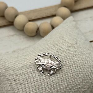 925 Sterling Silver Vintage Crab Pendant